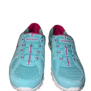 Skechers memory form sneakers size 7.5